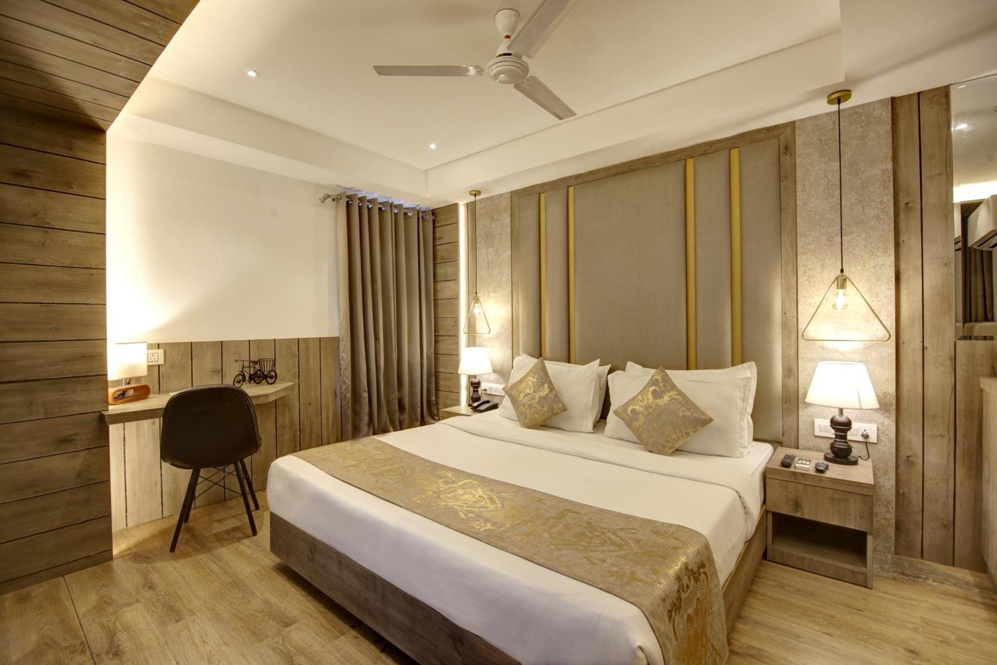 Hotel Town Grand Patel Nagar Nueva Delhi Exterior foto