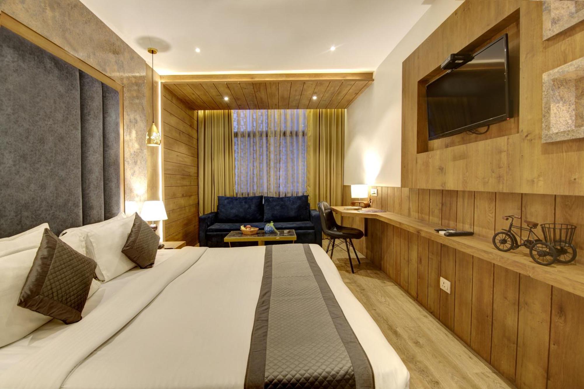 Hotel Town Grand Patel Nagar Nueva Delhi Exterior foto