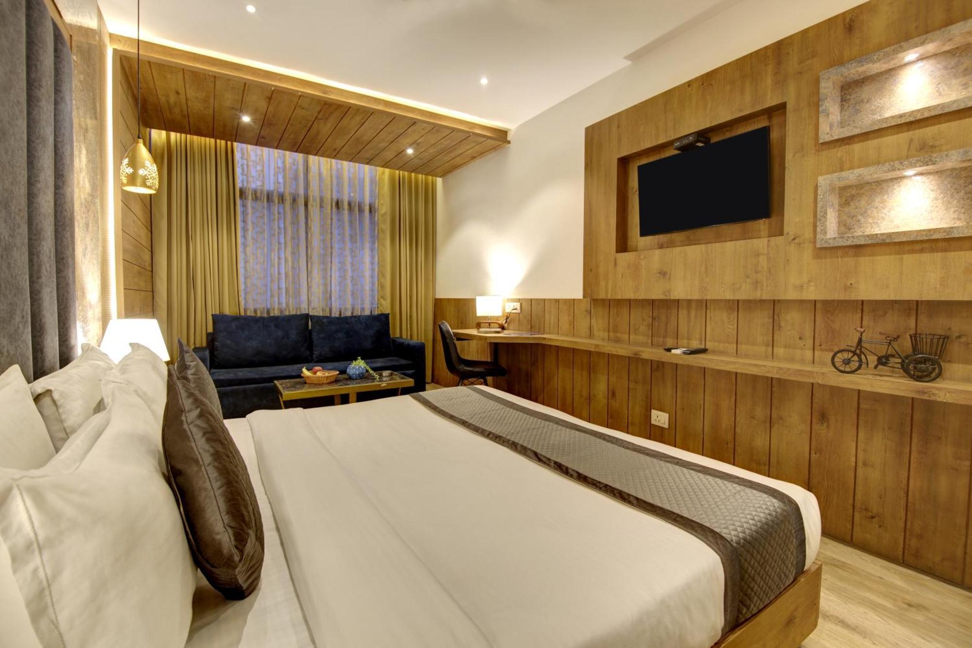 Hotel Town Grand Patel Nagar Nueva Delhi Exterior foto