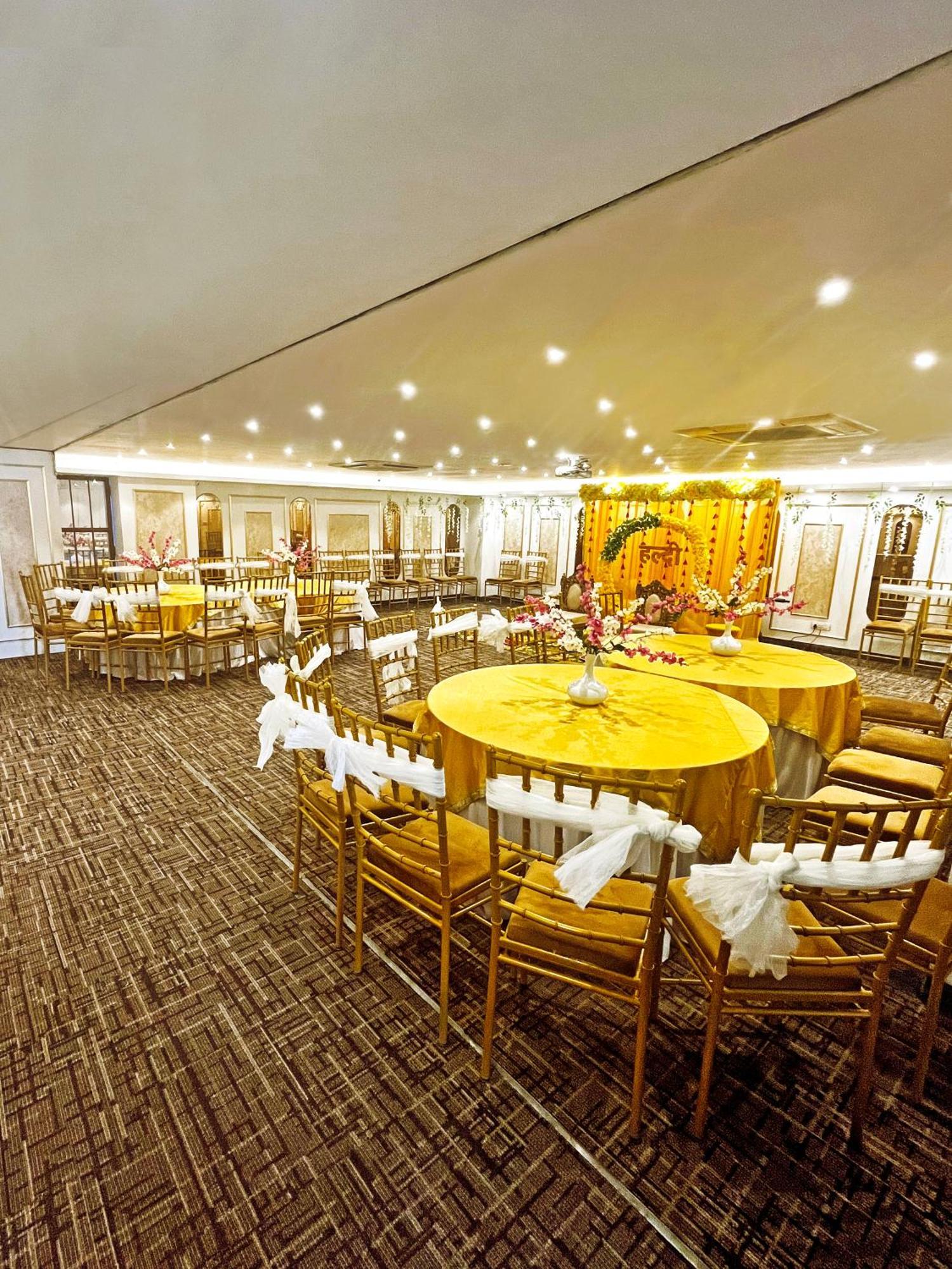 Hotel Town Grand Patel Nagar Nueva Delhi Exterior foto