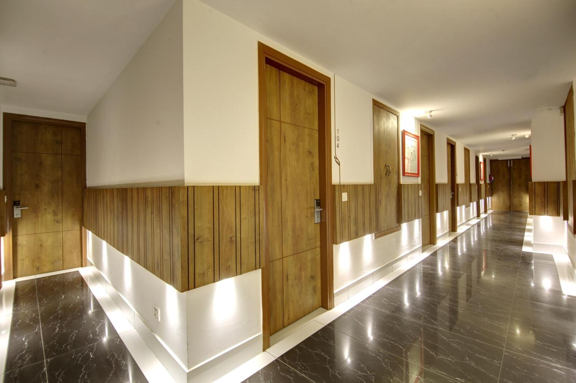 Hotel Town Grand Patel Nagar Nueva Delhi Exterior foto